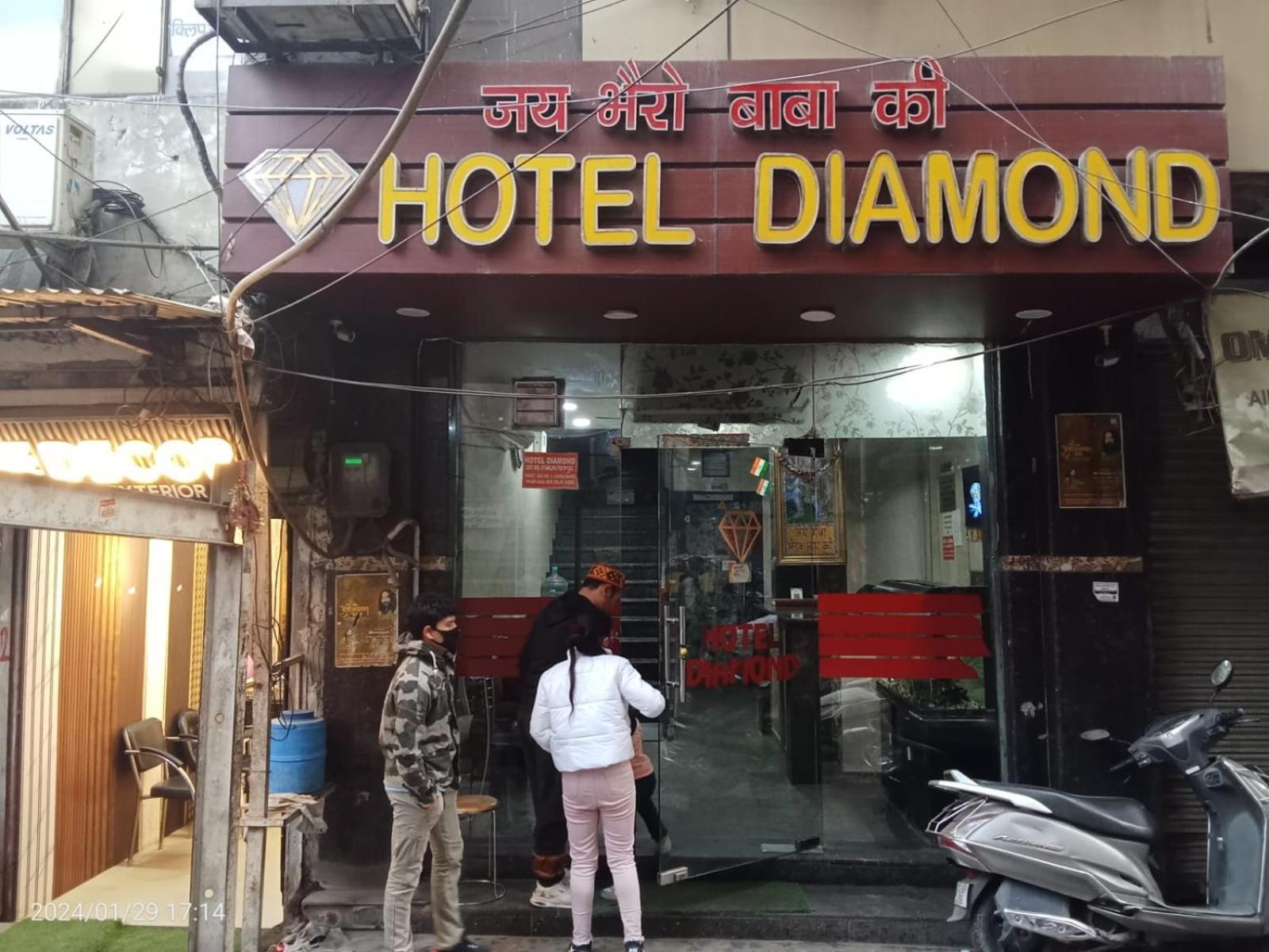 Hotel Diamond Ню Делхи Екстериор снимка